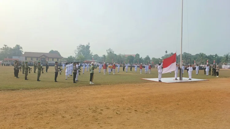 Paskibraka Sintang Sukses Kibarkan Merah Putih di HUT ke-81 Kemerdekaan RI