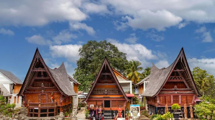 Menjelajahi Keindahan Wisata Budaya Indonesia
