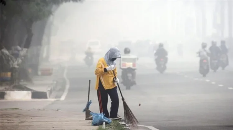 Kabut Asap Mengancam Kesehatan, Ini Langkah Aman untuk Menjaga Diri