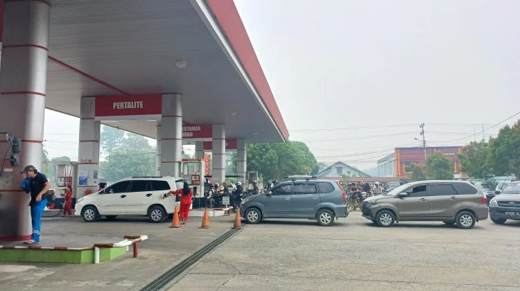 Pemkab Sintang Minta SPBU Batasi Pengisian Pertalite