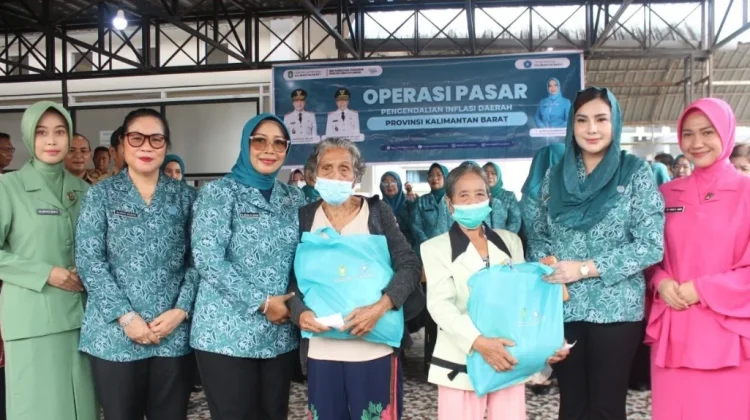 TP PKK Kalbar Gelar Operasi Pasar di Melawi