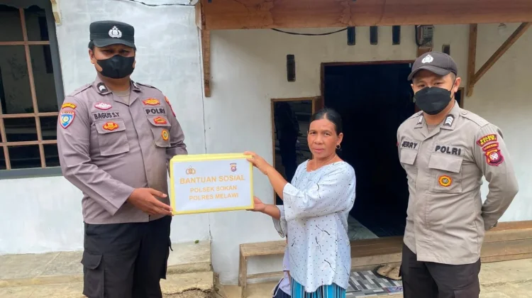 Polsek Sokan Salurkan Bantuan Sembako untuk Masyarakat Terdampak Kabut Asap