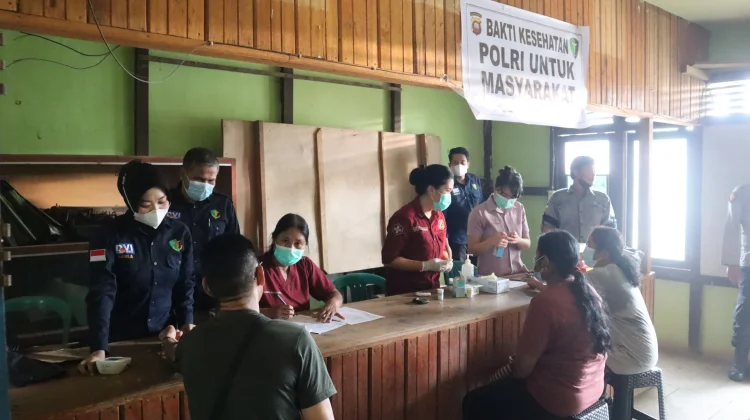 Warga Tapang Perodah Ikuti Cek Kesehatan Gratis