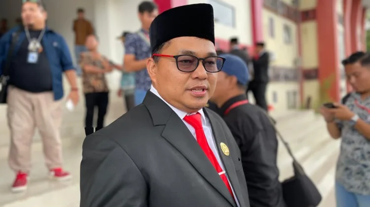 Dukung Pengadaan 14 Ekskavator Mini, DPRD Sintang Beri Catatan