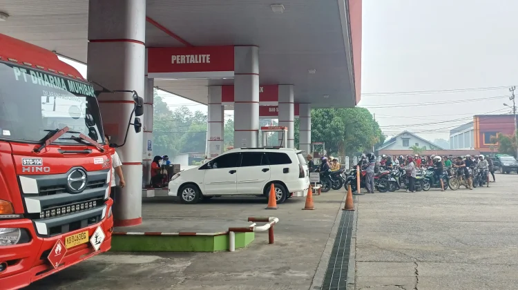 Distribusi BBM ke Sintang Tergangu akibat Kemarau