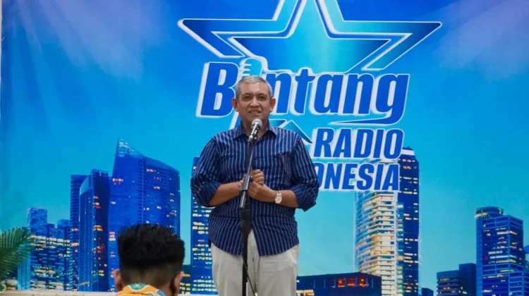 Bintang Radio RRI Sintang Dorong Pelestarian Bahasa dan Lagu Daerah