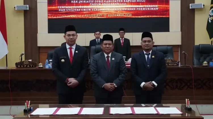 Bupati Kapuas Hulu Tandatangani Persetujuan Bersama Raperda PSU