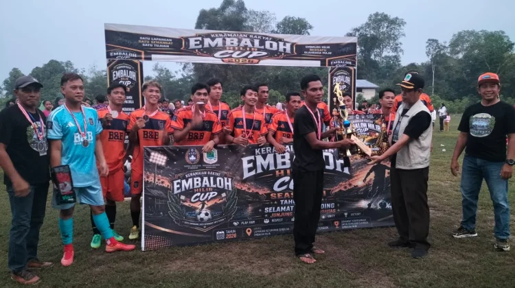 Tuah Aqlan Manday FC Raih Juara di Ajang Embaloh Hilir Cup