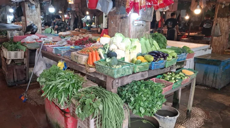 Harga Bahan Pangan di Pasar Sintang Naik