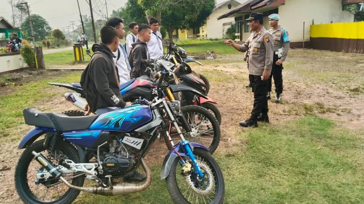 Polsek Semitau Tertibkan Lima Sepeda Motor Knalpot Brong