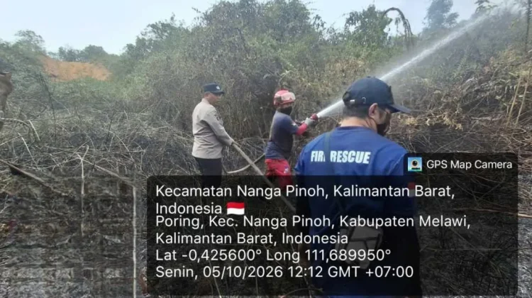 Gerak Cepat Polsek Nanga Pinoh Tangani Karhutla di Desa Poring