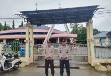 Ratusan Umat Katolik di Sekadau Menggelar Misa