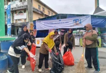 Warga Sintang Peringati Hari Peduli Sampah Dengan Aksi Sosial