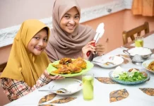 Menu Sahur Ampuh Lawan Lemas saat Puasa