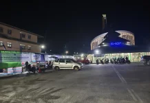 Jamaah Tarawih di Masjid Al Amin Membludak