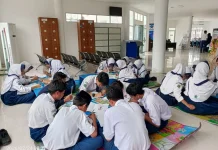 Pelajar MTsN Sintang Lakukan Pembelajaran Literasi