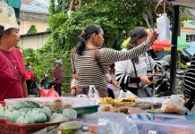 Berkah Ramadan, Semua Umat Turut  Berburu Takjil