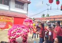 SD Suluh Harapan Sintang Rayakan Imlek