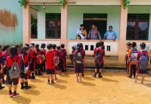 Polsek Sekadau Hulu Dorong Semangat Belajar dan Disiplin Anak