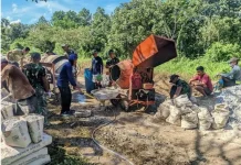 Progres Pesat, Rabat Beton TMMD ke-127 Kodim Sintang Segera Rampung