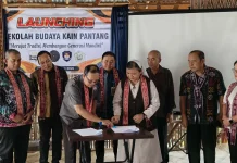 Peluncuran Sekolah Budaya Kain Pantang di Sintang