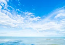 Mengapa Langit Berwarna Biru? Ini Penjelasan Ilmiahnya