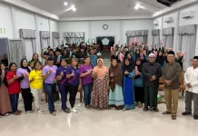 Kemenag Sintang Santuni Anak Yatim Piatu