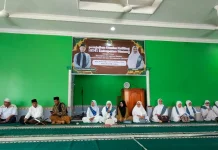 BKMT Kabupaten Sintang Bagikan Bingkisan Ramadan dan Santunan