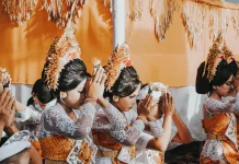 Cara Melestarikan Budaya di Era Modern