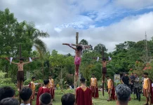 Paroki Maria Ratu Semesta Alam Menghadirkan Tablo Kisah Sengsara Yesus Kristus