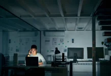 Tips Menjaga Kesehatan bagi Pekerja Shift Malam