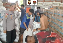 Polsek Silat Hulu Salurkan Hasil Panen Jagung ke Bulog