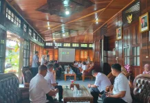 Tim Rumah Sakit  NMCC Malaysia Kunjungi Sintang