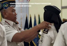 Puluhan Petugas Lapas IIB Sintang Menerima Kenaikan Pangkat