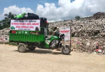 BUMDes Majau Jaya Abadi Buka Layanan Angkut Sampah