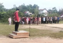 SMA Negeri 1 Ketungau Hilir Peringati Hari Kartini