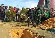 Praka Anumerta Aprianus  Dimakamkan di Taman Makam Pahlawan Sintang