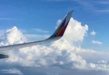 Inilah Awan yang Ditembus oleh Pesawat