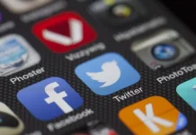 Tantangan dan Peluang Dunia Digital  bagi Remaja