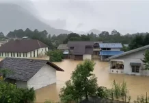 Banjir Landa Enam Belas Desa Kabupaten Sintang