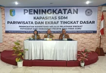 Sekda Sintang Ingatkan Guru Hadapi Tantangan AI dan Dunia Digital