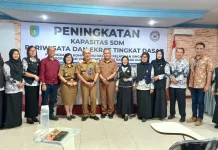 Guru Sintang Dibekali Kompetensi Fotografi dan Videografi
