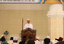 Kapolres Sekadau Menjadi Khatib Salat Iduladha 1447 H di Masjid Agung Sultan Anum