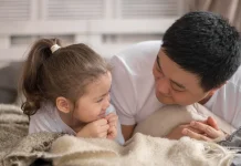 Soft Parenting dan Gentle Parenting Sering Disamakan, Padahal Tidak Sepenuhnya Sa