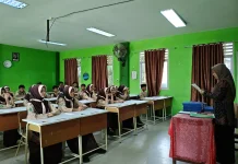 MTsN Sintang Sampaikan Hasil Belajar Siswa