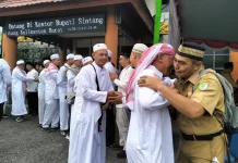 Jemaah Haji Kabupaten Sintang Kembali Dengan Selamat