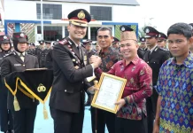 Polres Sekadau Berikan Penghargaan Kepada Personel dan Mitra