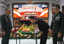 Hadiri Upacara HUT Bhayangkara ke-80, Kasrem 121/Abw Beri Ucapan Selamat