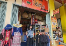 Strategi Galeri Sintang Hadapi Persaingan Bisnis