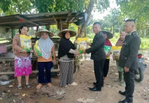 Polres Sekadau Serahkan Bantuan Beras